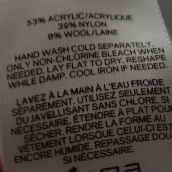 EXPRESS Creamy Beige Long Sleeve RIB Knit WOOL Blend Sweater Sz SMALL - Picture 6 of 7